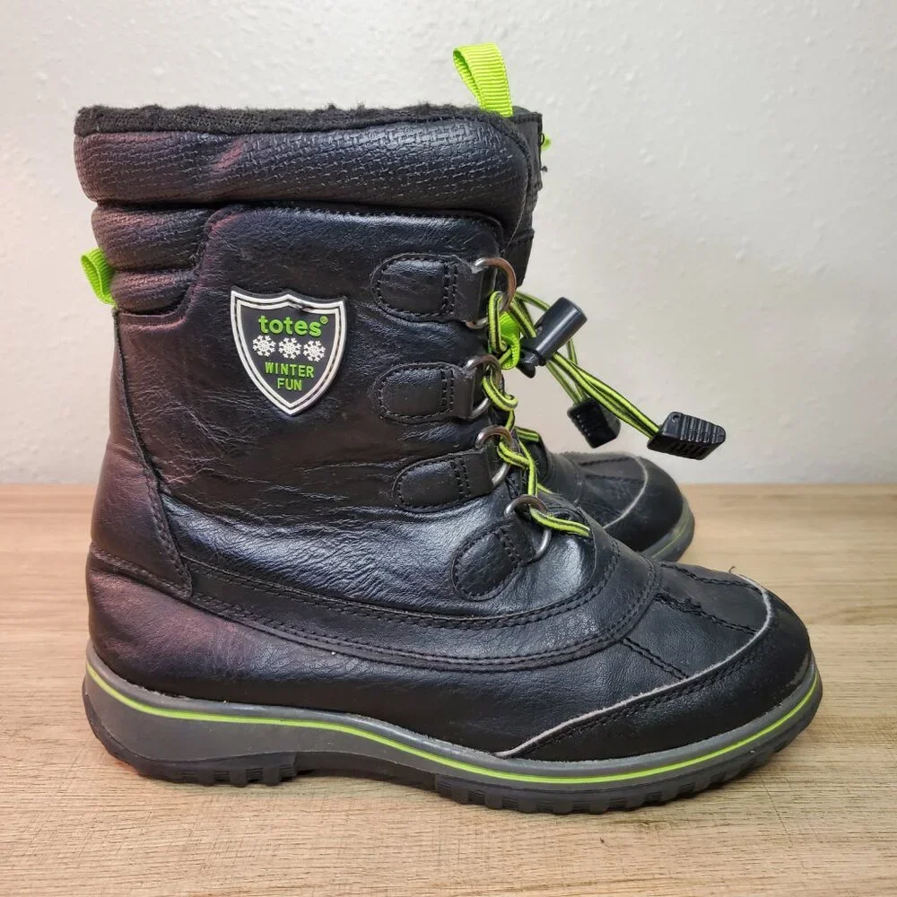 Totes Snow Boots Kids Size 2